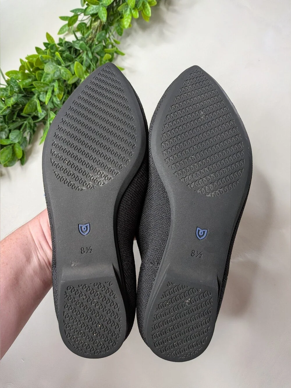 Rothys Pointed Toe Flats Black Size 8.5